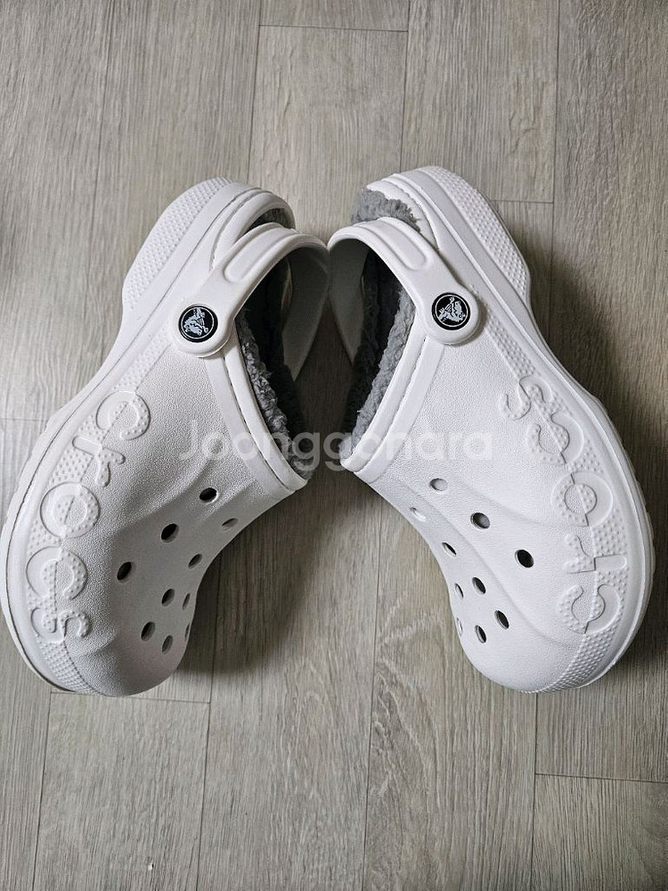 크록스 바야 라인드 클로그 털크록스 M5W7 240사이즈 화이트--2