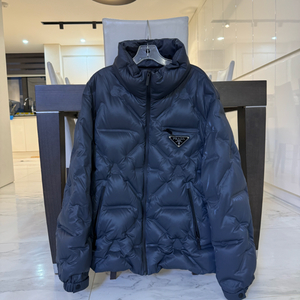 프라다 남성 패딩 점퍼