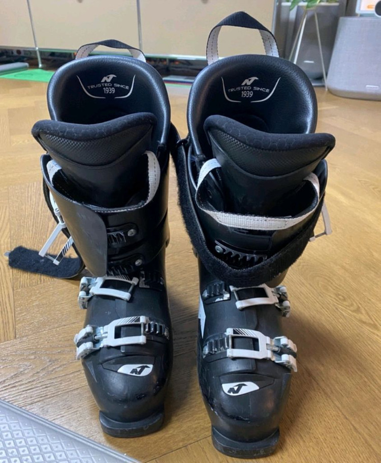 260.265.270275스키부츠.아토믹스키165cm폴.포함 세트 팝니다--2