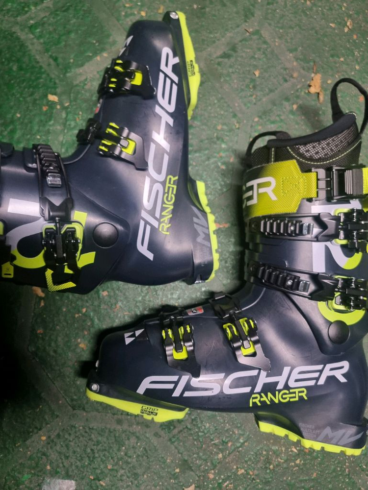 260.265.270275스키부츠.아토믹스키165cm폴.포함 세트 팝니다--4