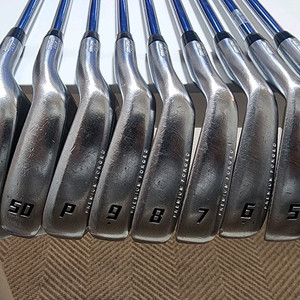 브릿지스톤 V300 7세대 4-S 9I + V300 1세대 3번 아이언 950S