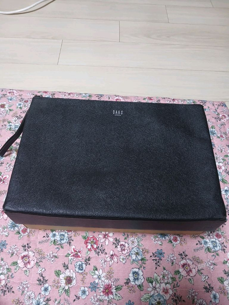 닥스 클러치백--0