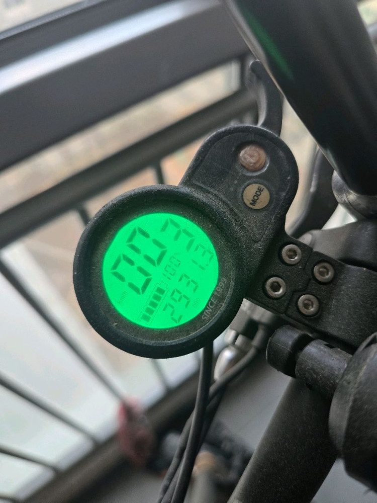 듀얼트론2 리미티드 전동킥보드 이미지