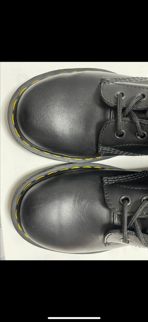 닥터마틴 1460 8홀 uk4 이미지