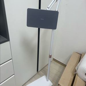 니케 아이패드 M4 11인치 마그네틱 거치대