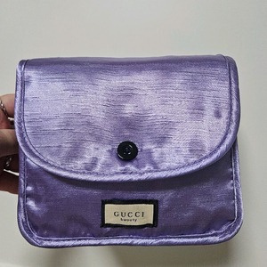 (새제품)구찌 뷰티 파우치 라벤더