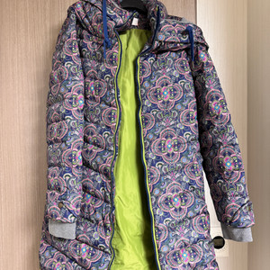 오일릴리 페이즐리 패딩