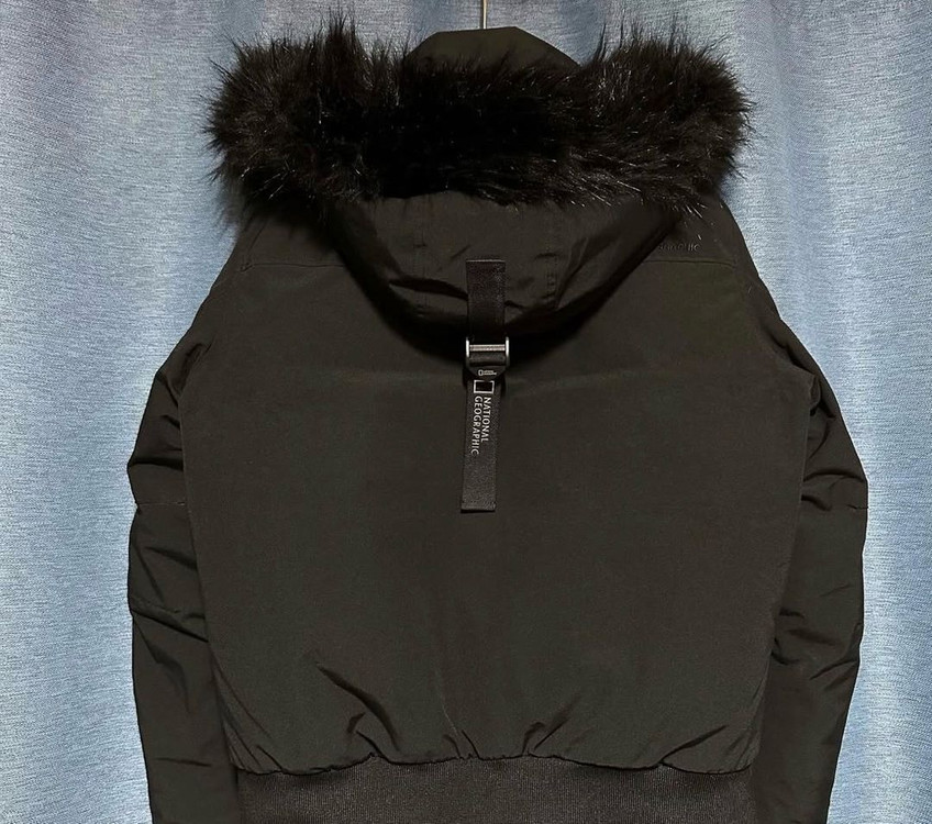 내셔널지오그래픽 패딩 이미지