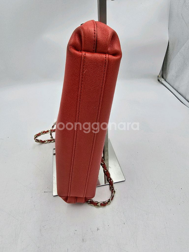 [J.ESTINA 레드 체인 숄더백]--5