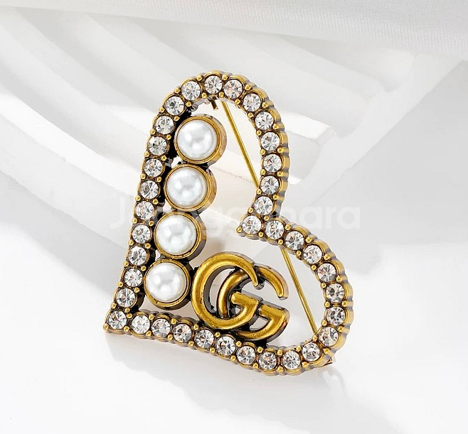 구찌 빈티지 스타일 하트 브로치--1