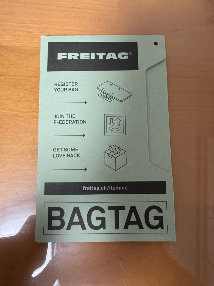 프라이탁 덱스터 올블랙 이미지