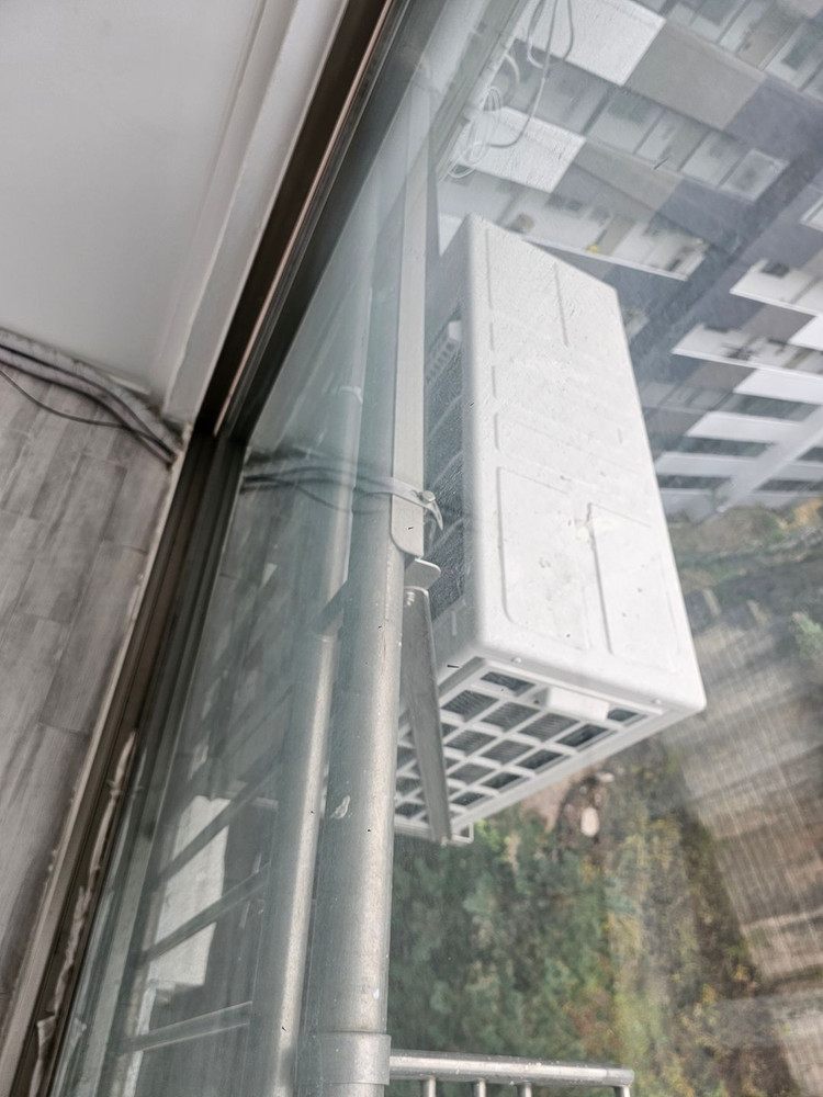 (이사급매) 24년형 LG 휘센 오브제 컬렉션 타워 에어컨+벽걸이 에어컨 세트(FQ18ET4BAN) 2 in 1 이미지