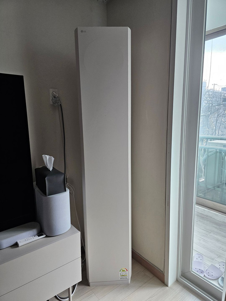 (이사급매) 24년형 LG 휘센 오브제 컬렉션 타워 에어컨+벽걸이 에어컨 세트(FQ18ET4BAN) 2 in 1 이미지