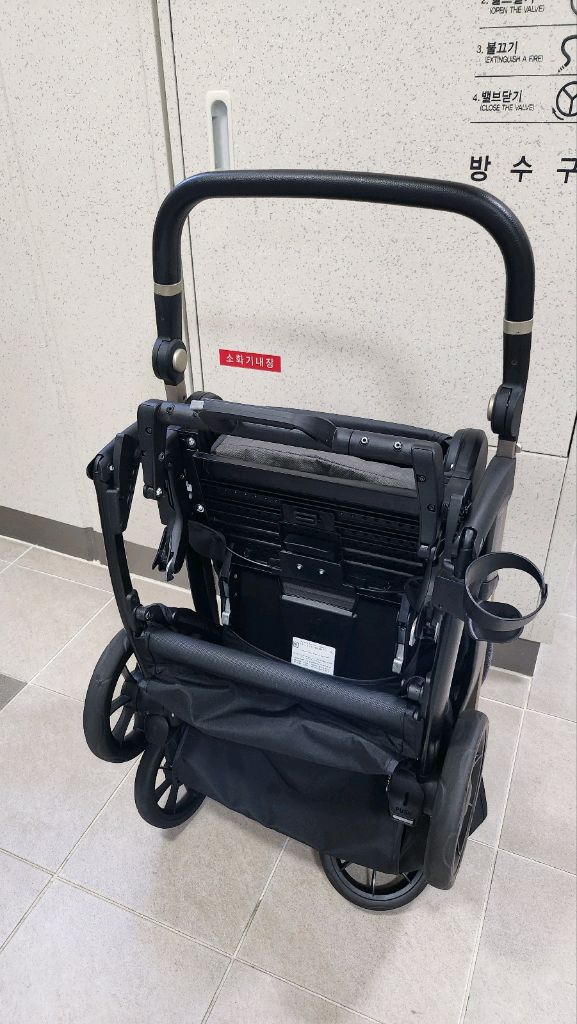 절충형유모차 잉글레시나 일렉타(어퍼블랙)--5