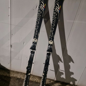 살로몬 165cm스키 에이급 .스키부츠260.265 폴포함