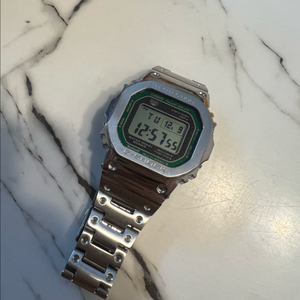 지샥 풀메탈 GMW-B5000-3DR 팝니다.