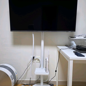 (대구) 삼탠바이미 (43qnd90 + 이동식 스탠드 ) 4k 144hz mini led