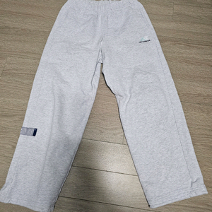 뉴발란스 스트레이트 팬츠 xs(70)사이즈