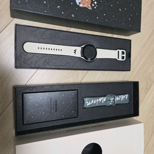 갤럭시워치4 메종키츠네 한정판 에디션