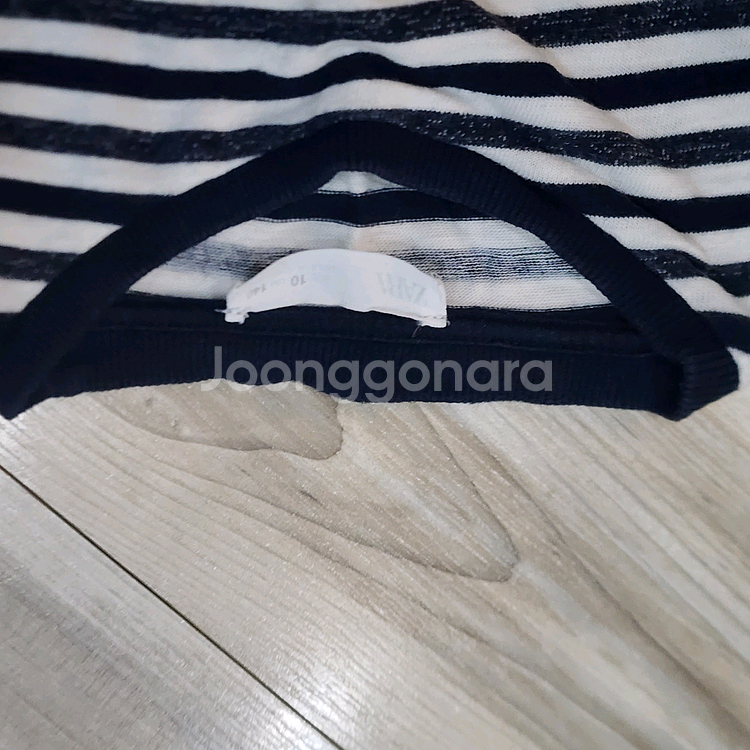 자라 니트재질 티셔츠 140 택배비만 주세요--2