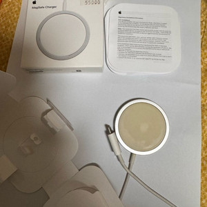 애플 정품 맥세이프 충전기 팝니다.