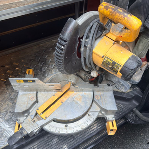 디월트 밀워키 페스툴 정리합니다.