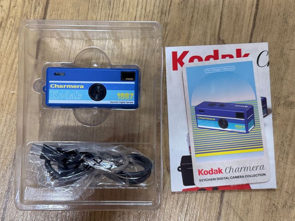 코닥 차메라 판매합니다 (파랑)--2