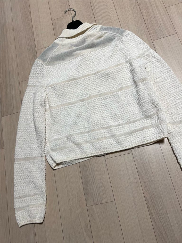 22년 한섬 폼더스토어 THE STORE 부클 펀칭 배색 카라 가디건 아이보리 매쉬 부클레 이미지