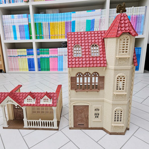 실바니안 1. 엘리베이터 있는 빨간지붕 3층 2. 라즈베리하우스