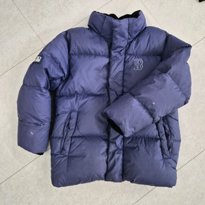 mlb 패딩. 130 찢김확인 여아옷 남아옷 가능