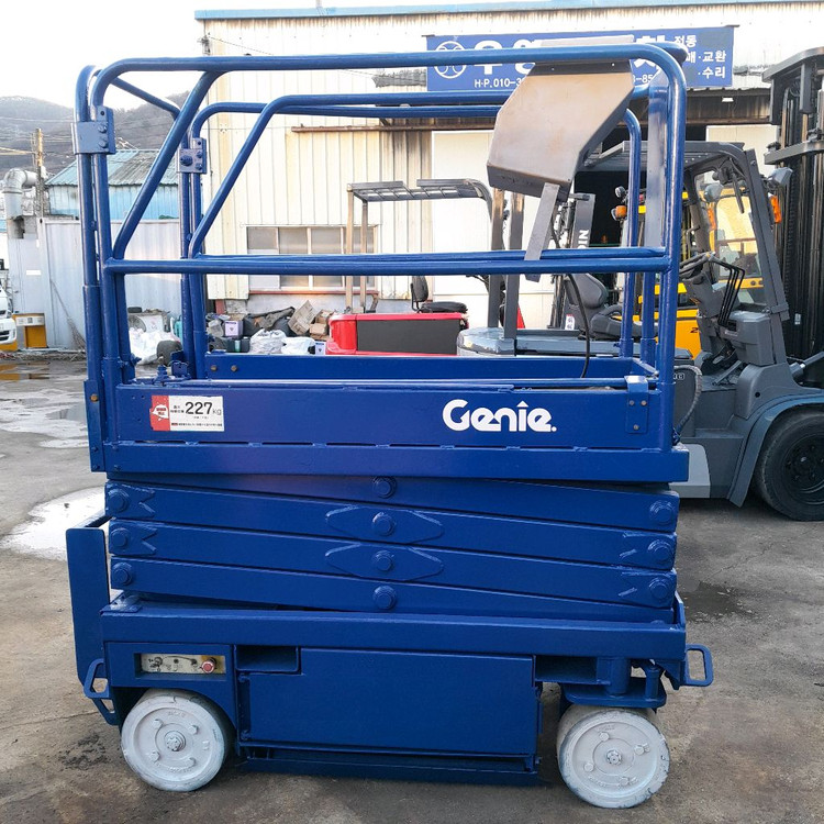 지니 전동식 고소작업대 리프트 작업8미터--1