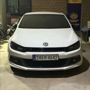 폭스바겐 시로코 R-line 2.0TDI 연 비31km/L 소모품 풀 정비된 S급 카플레이 안드로이드오토 풀옵션차량