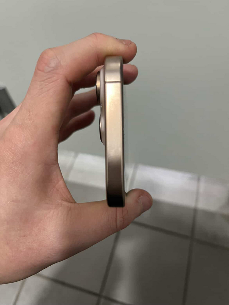 아이폰 16프로 데저트 티타늄 256GB 판매 ( 급처 )--3