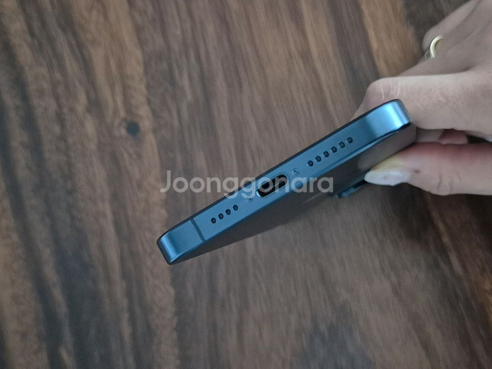 아이폰15 프로맥스 256 새제품급 98% (리퍼아님)--6