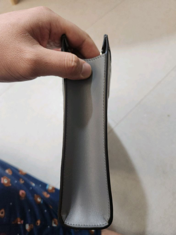 구찌 GG 마틀라세 엠보싱 파우치--5