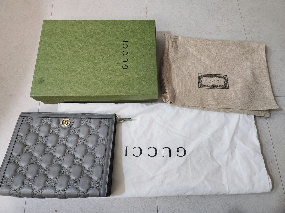 구찌 GG 마틀라세 엠보싱 파우치--7