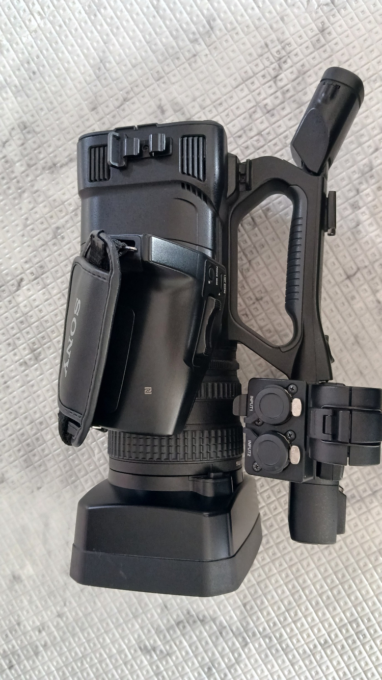 sony pxw-z150 팝니다. 4k UHD 메모리 녹화 이미지