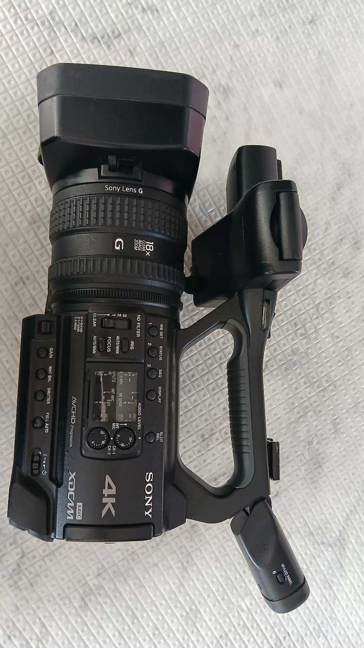 sony pxw-z150 팝니다. 4k UHD 메모리 녹화 이미지