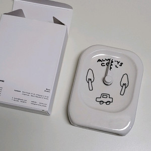 이나피스퀘어 X 비믹스 세라믹 탁상시계 03 이미지