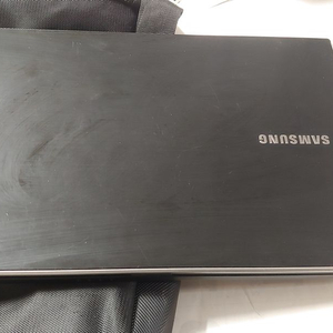 삼성 시리즈3(NT300V5A-S68L액정이상)팝니다.