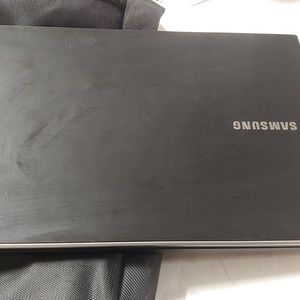 삼성 시리즈3(NT300V5A-S68L액정이상)팝니다.