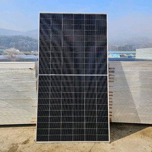 미사용 트리나 715W 양면태양광 패널 이미지