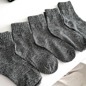 도톰하고 안미끄러운 겨울 남자 긴목 장목 양말 5켤레 세트