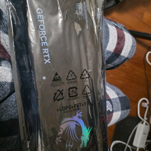 RTX 5070 게이밍 그래픽카드