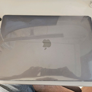 2016 맥북 프로 15인치(i7, 터치바 모델)