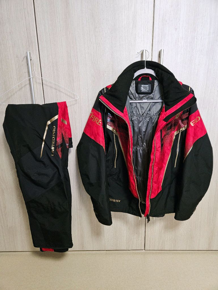 시마노 최고사양 고어텍스낚시복(RT-112T)--2