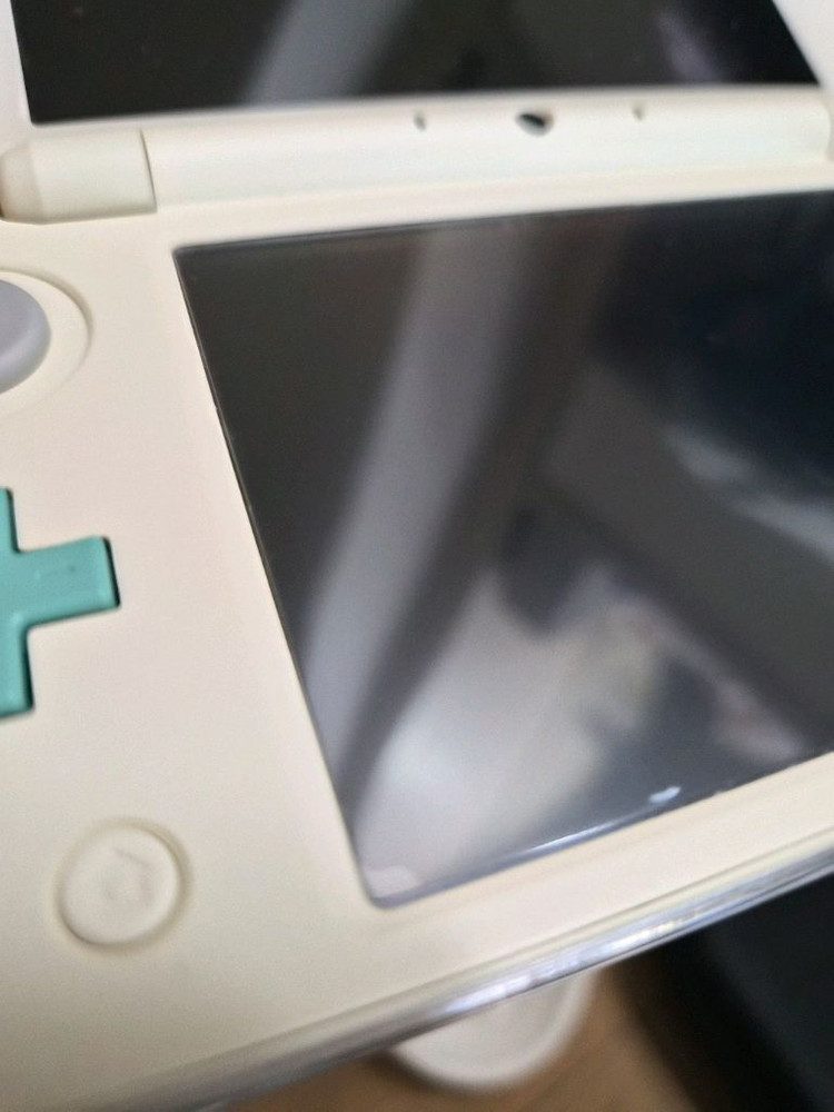 닌텐도 2DS XL 튀동숲 에디션 정품 박스 이미지