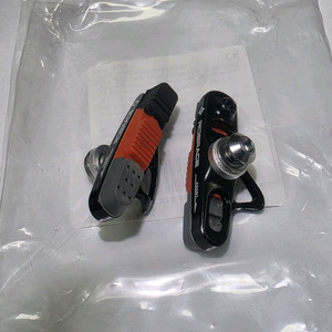 (새제품) 로드자전거 알루림용 경량 저소음 브레이크 패드