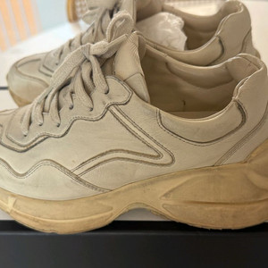 구찌라이톤더티 신발 34사이즈(220) 판매