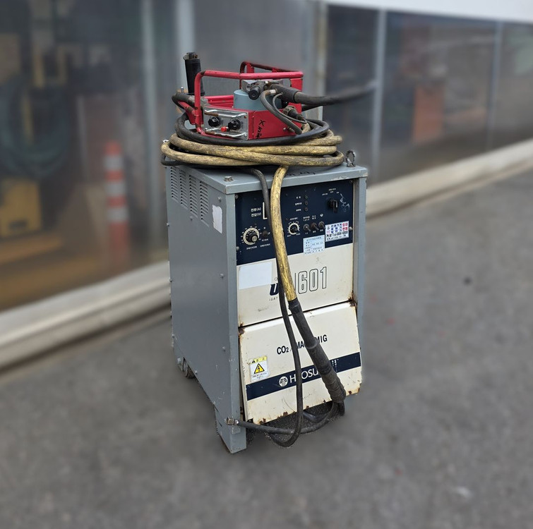 효성 HYOSUNG UR601 CO2용접기 중고용접기--1